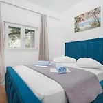 A6 Sea View Apartamento *
