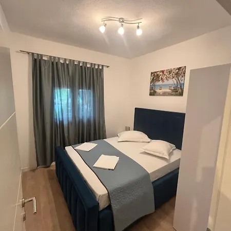A6 Sea View Apartment