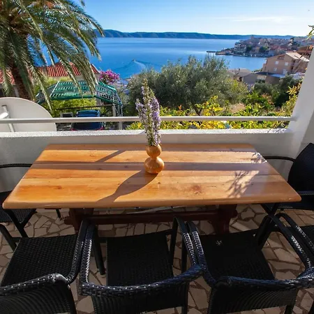 A6 Sea View Apartment Igrane